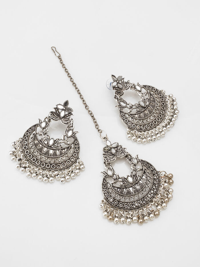 Boho Queen Oxidized Silver Choker Set
