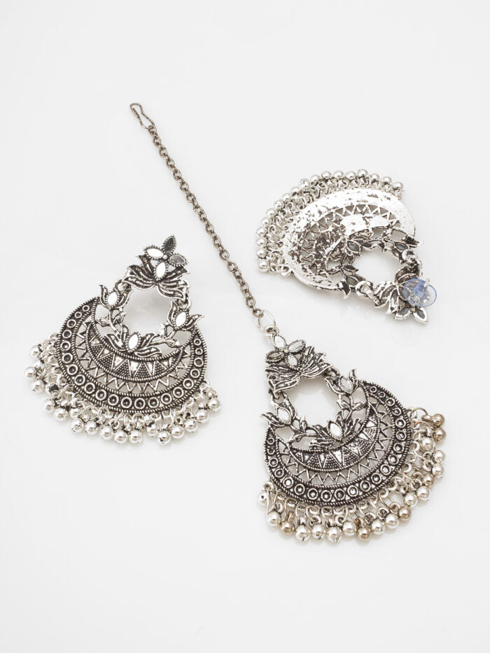 Boho Queen Oxidized Silver Choker Set