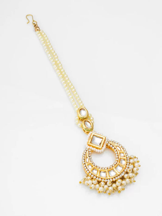 Pearl Majesty Kundan Maang Tikka